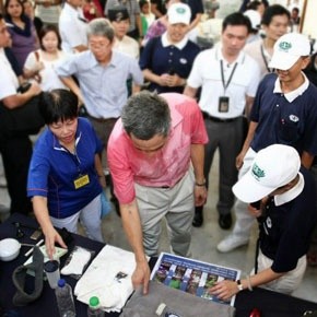 The Greater Use of 12 PET Bottles, Prime Minister Surprised 